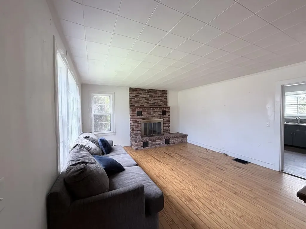 91 Kennebec Road Hampden ME 04444