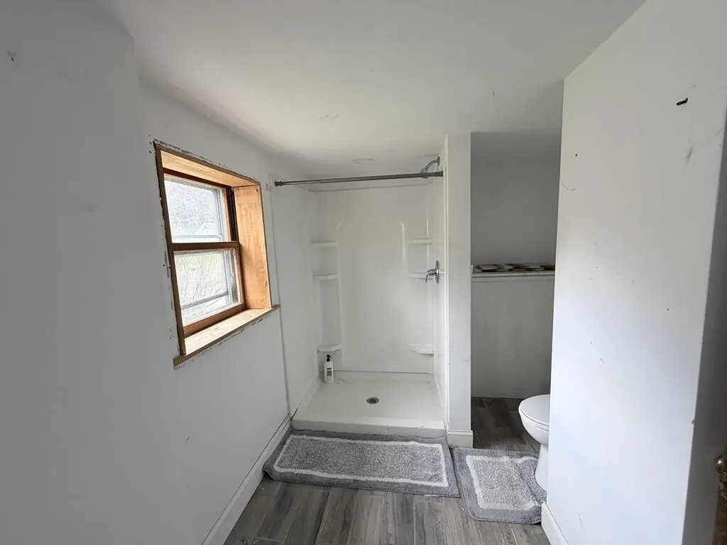 91 Kennebec Road Hampden ME 04444