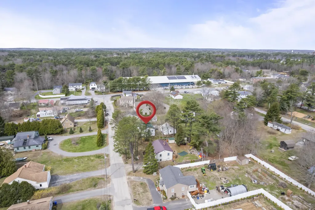 7 Bickford Avenue Brunswick ME 04011