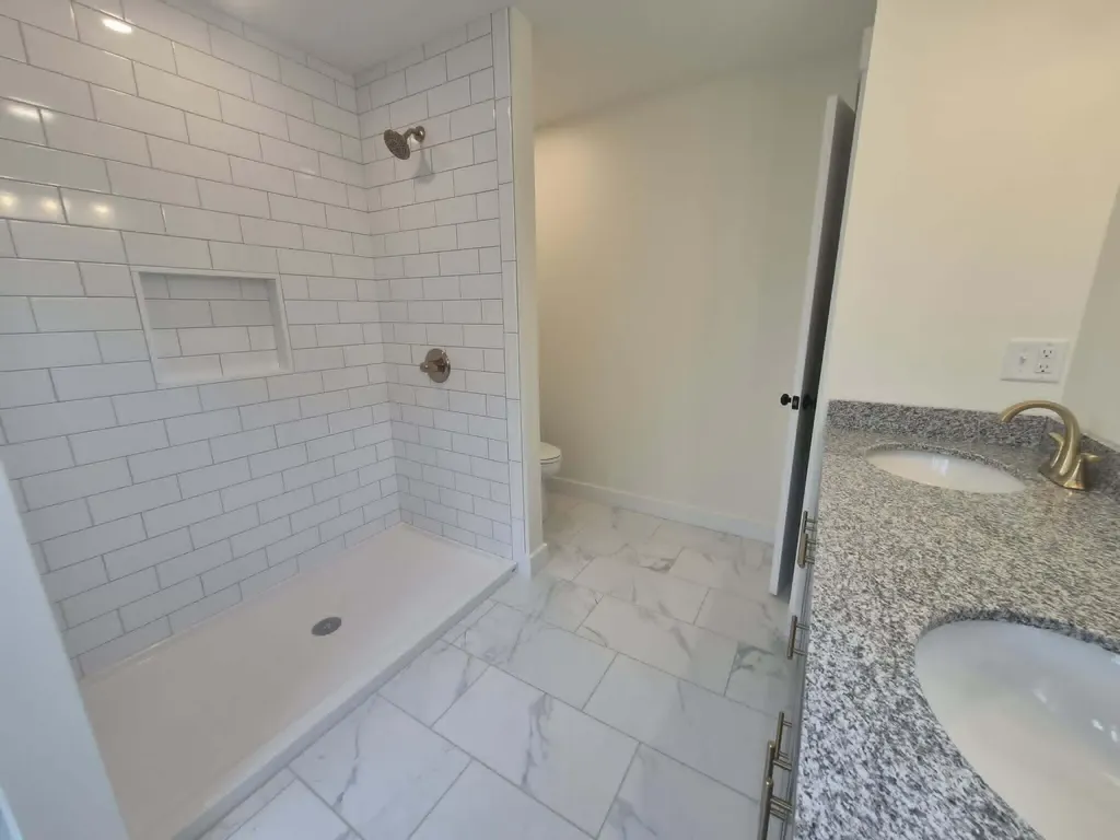 8 Freedom Avenue Hampden ME 04444