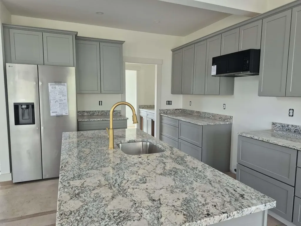 8 Freedom Avenue Hampden ME 04444