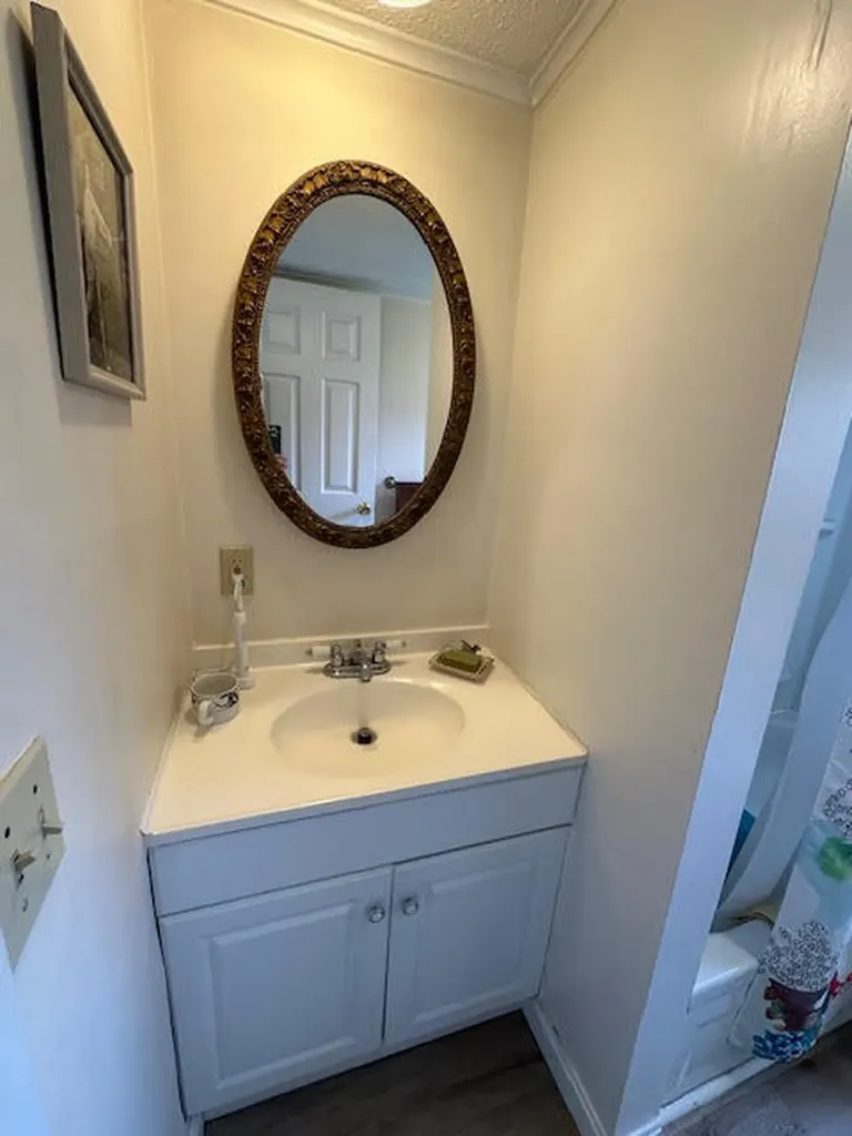 1 Hammond Drive Belfast ME 04915