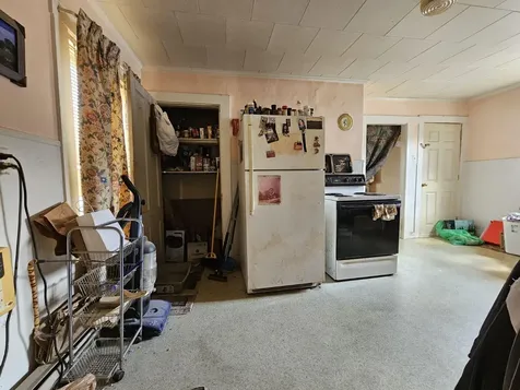 22 Thompson Street Sanford ME 04073