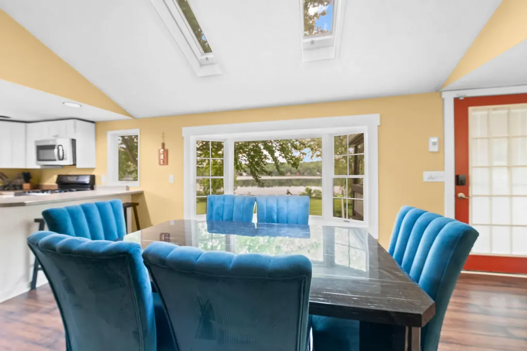 998 Lewiston Road West Gardiner ME 04345