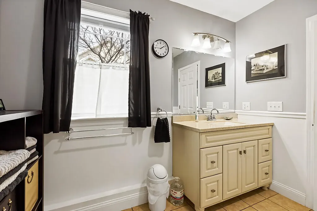 19 Fieldstone Drive Augusta ME 04330
