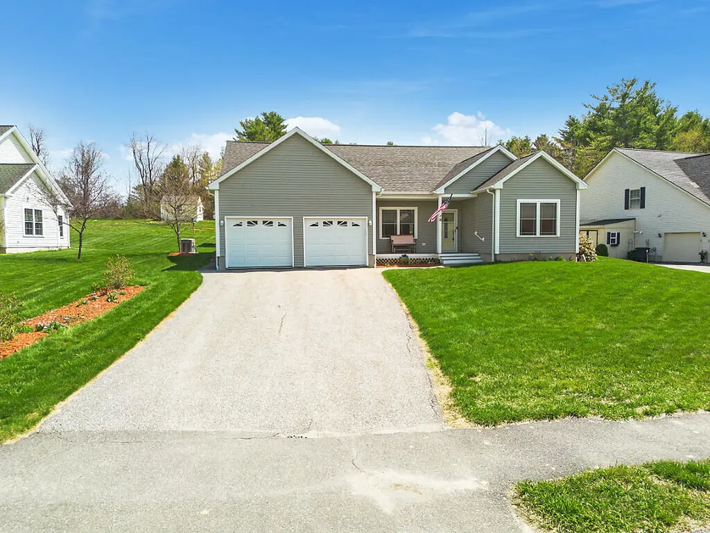 19 Fieldstone Drive Augusta ME 04330