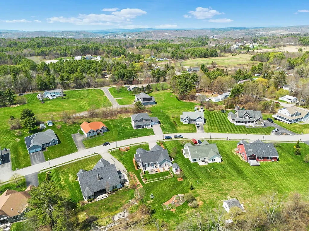 19 Fieldstone Drive Augusta ME 04330