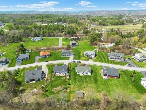 19 Fieldstone Drive Augusta ME 04330