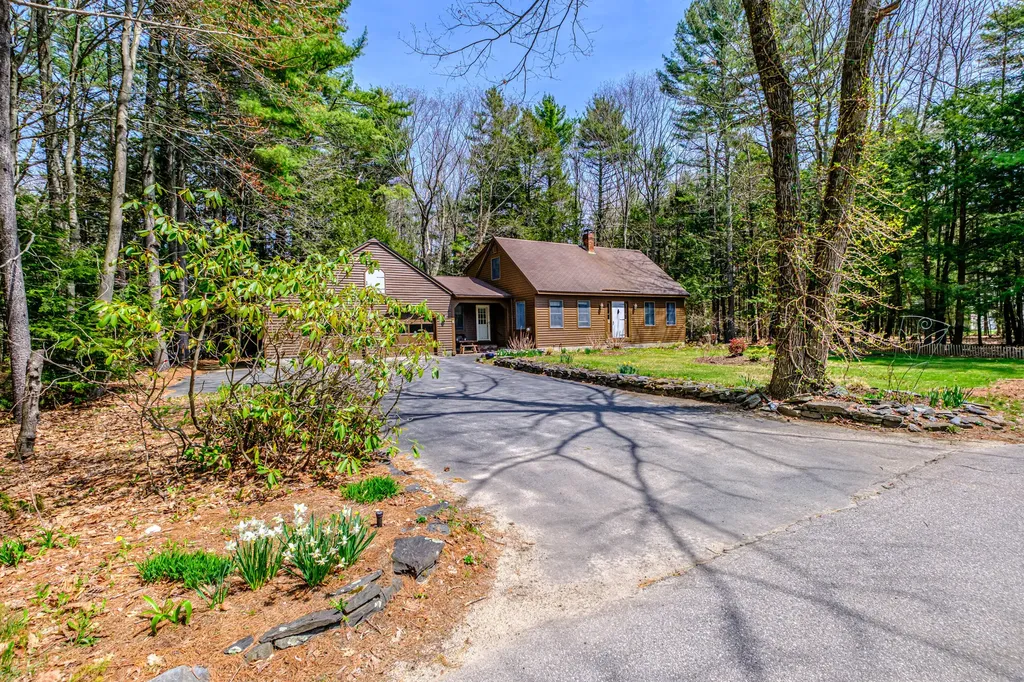 4 Shady Run Lane Gorham ME 04038