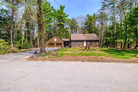 4 Shady Run Lane Gorham ME 04038