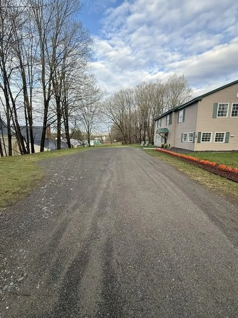 16 N Main Street Guilford ME 04443