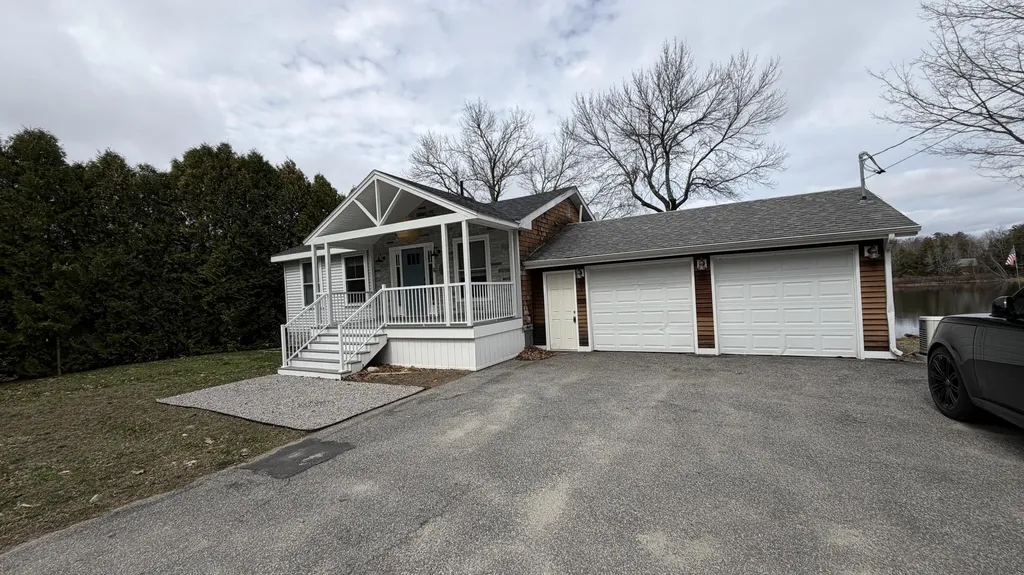 12 Cattail Lane Monmouth ME 04259