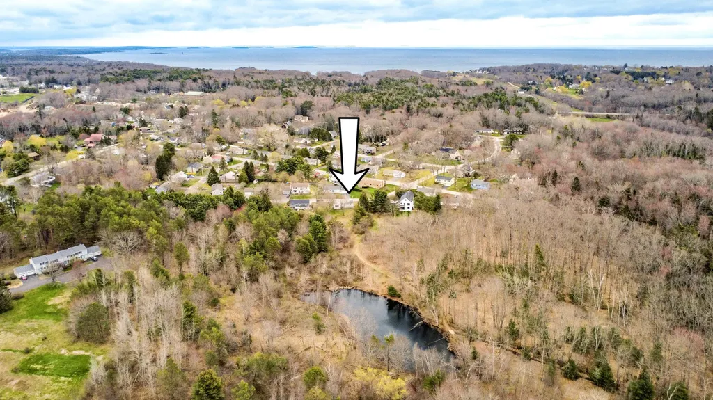 31 Vernon Road Cape Elizabeth ME 04107
