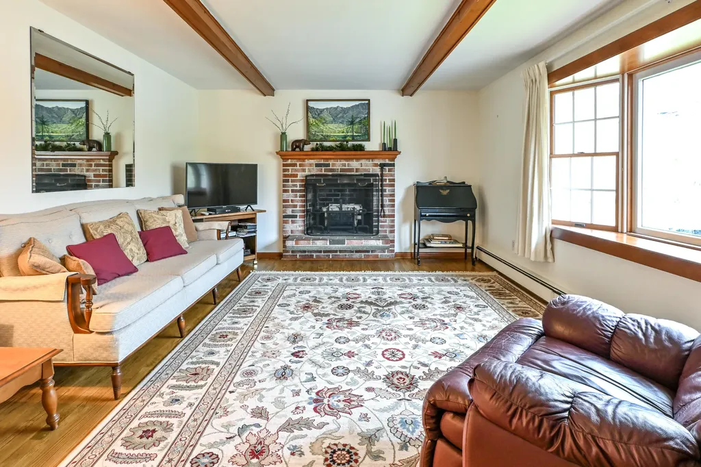 31 Vernon Road Cape Elizabeth ME 04107
