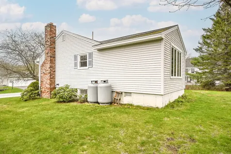 31 Vernon Road Cape Elizabeth ME 04107