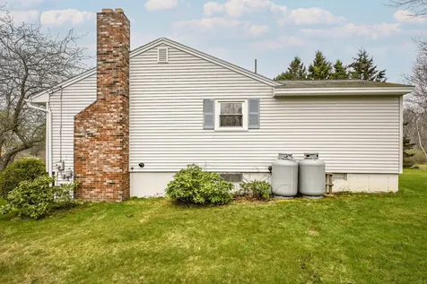 31 Vernon Road Cape Elizabeth ME 04107