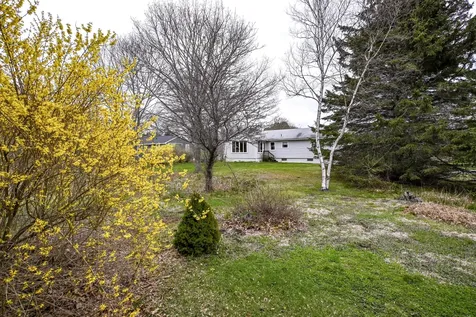 31 Vernon Road Cape Elizabeth ME 04107