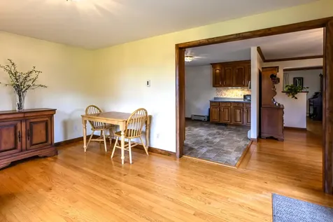 31 Vernon Road Cape Elizabeth ME 04107