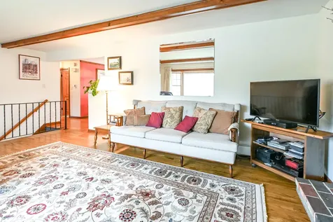 31 Vernon Road Cape Elizabeth ME 04107