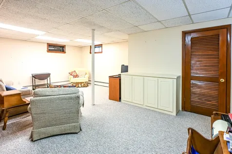 31 Vernon Road Cape Elizabeth ME 04107