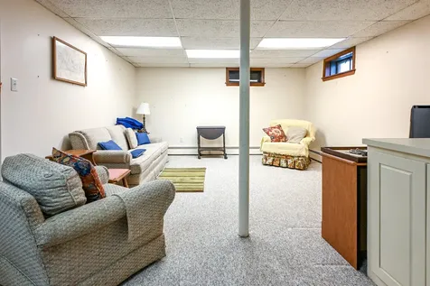 31 Vernon Road Cape Elizabeth ME 04107