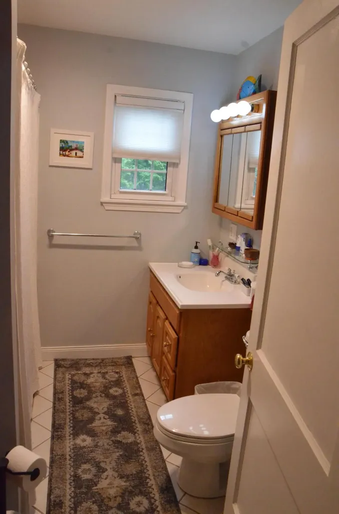 15 Briggs Avenue Paris ME 04281