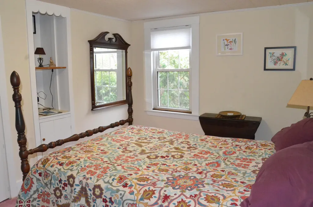 15 Briggs Avenue Paris ME 04281