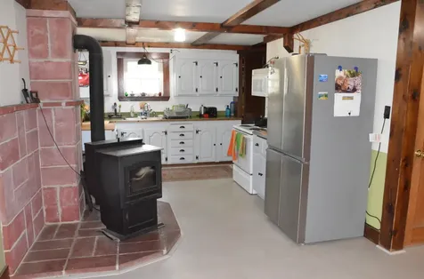 15 Briggs Avenue Paris ME 04281