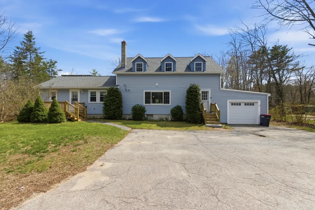 378 Sanford Road Wells ME 04090