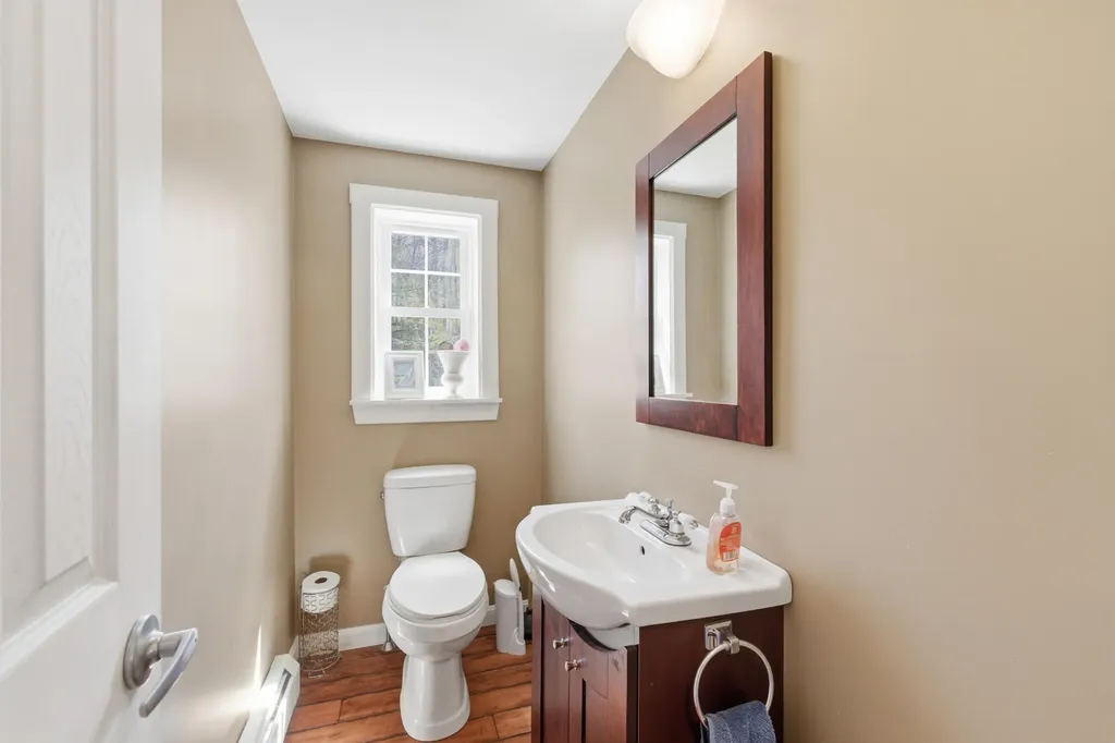 378 Sanford Road Wells ME 04090