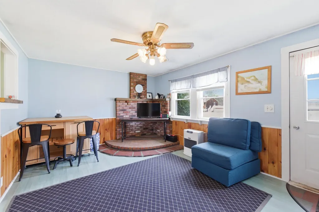 378 Sanford Road Wells ME 04090