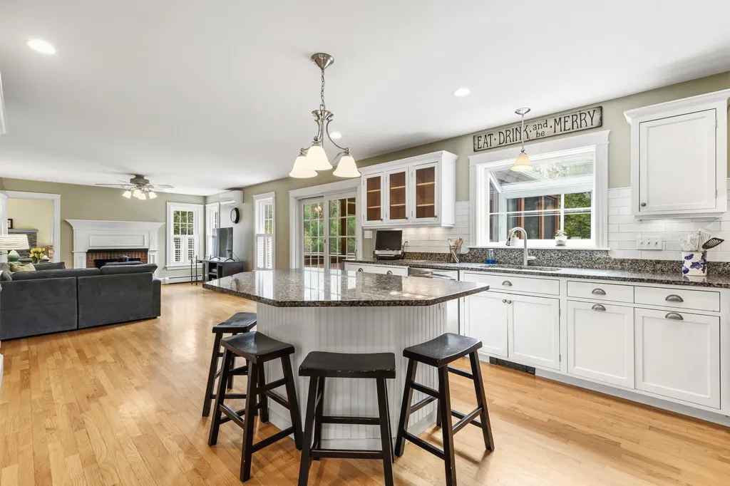 23 Porcupine Ridge Way Cumberland ME 04021
