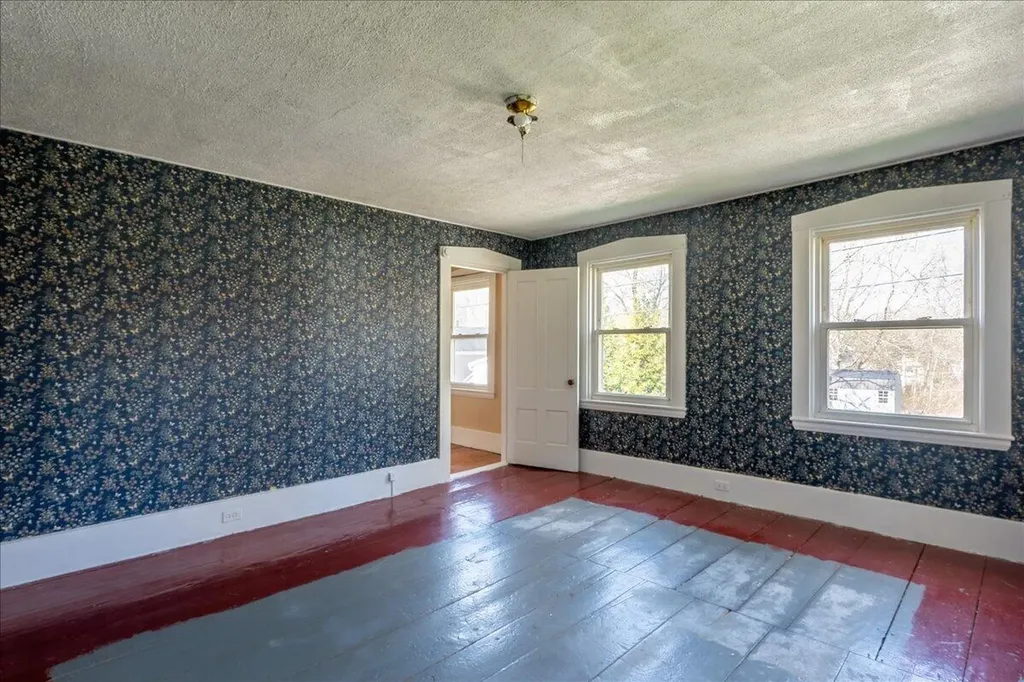 21 Georges Street Thomaston ME 04861