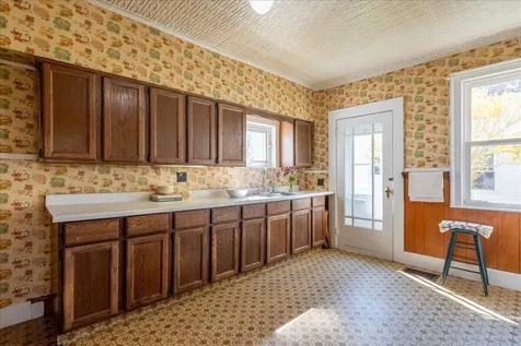 21 Georges Street Thomaston ME 04861
