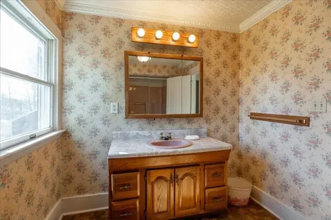 21 Georges Street Thomaston ME 04861