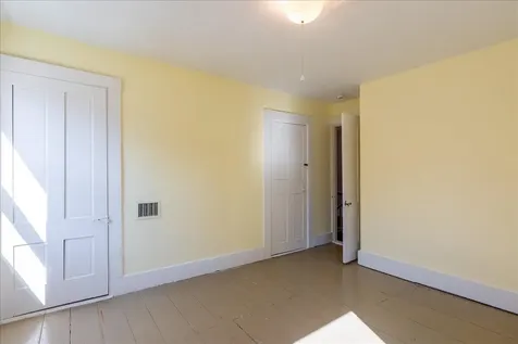 21 Georges Street Thomaston ME 04861