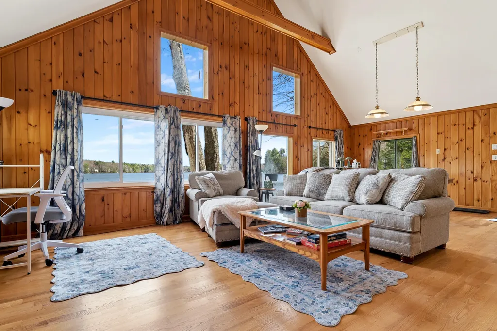 11 Ray Avenue Lyman ME 04002