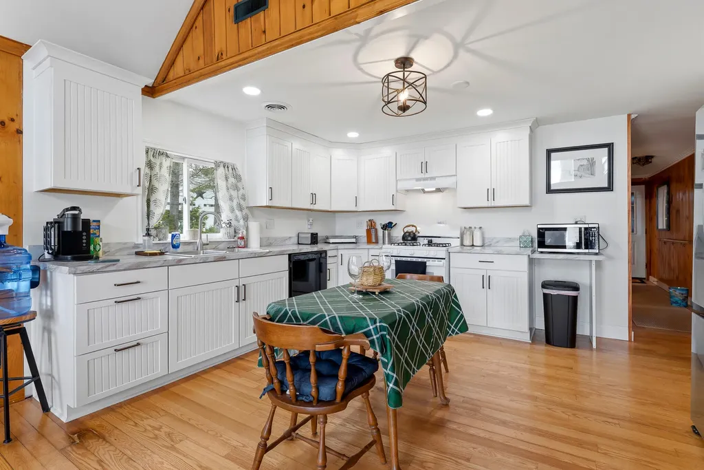 11 Ray Avenue Lyman ME 04002