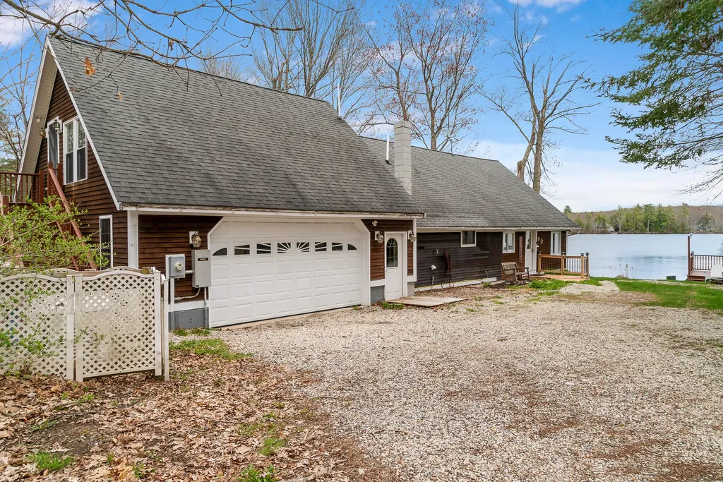 11 Ray Avenue Lyman ME 04002