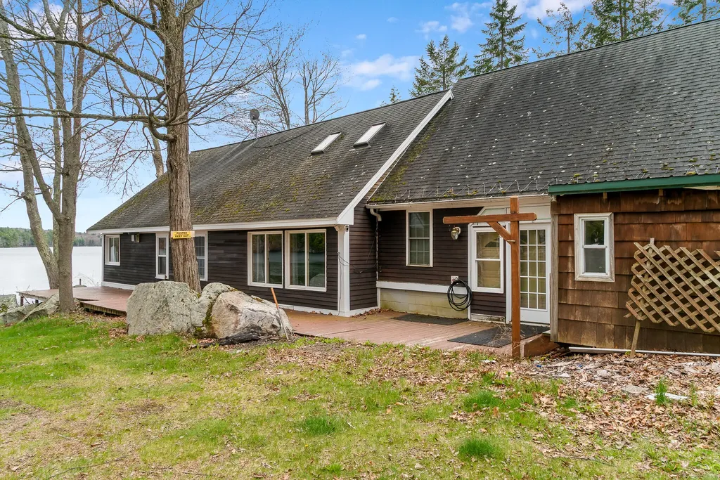 11 Ray Avenue Lyman ME 04002