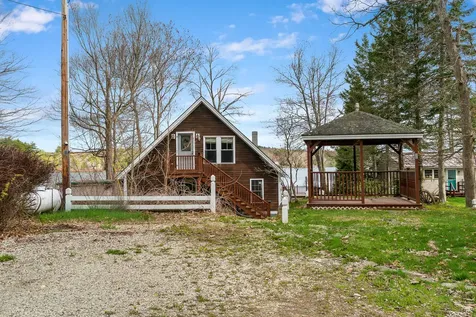 11 Ray Avenue Lyman ME 04002