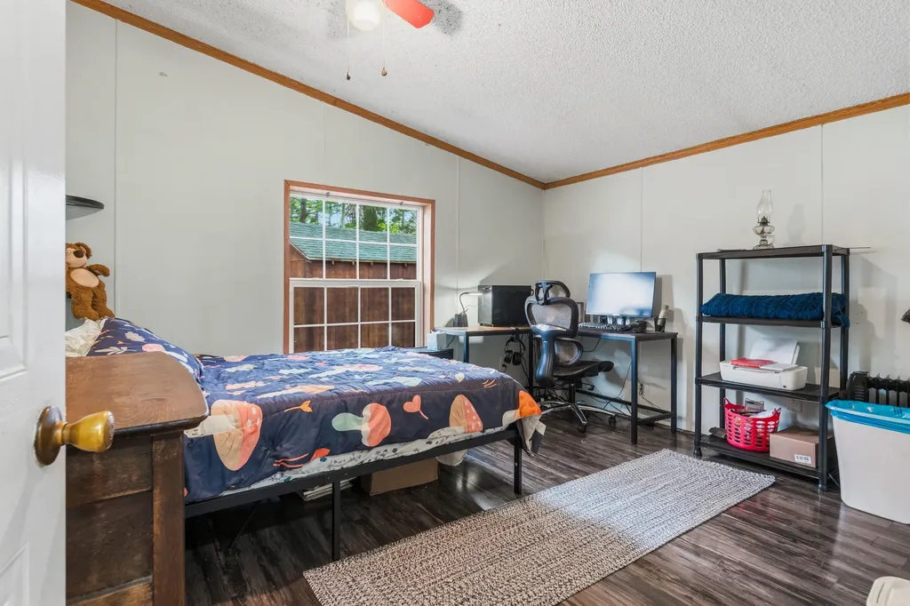33 Theodore Drive Brunswick ME 04011