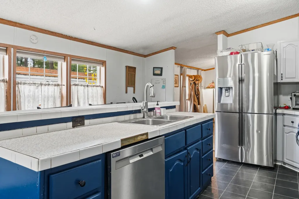 33 Theodore Drive Brunswick ME 04011