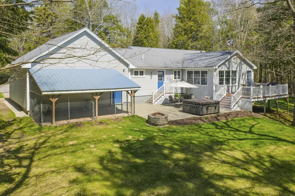 6 Sugar Woods Way Saco ME 04072