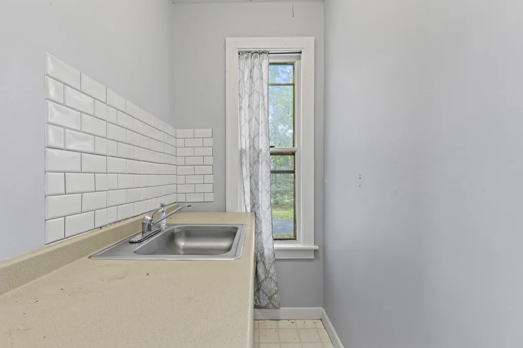 26 Presumpscot Street Portland ME 04103
