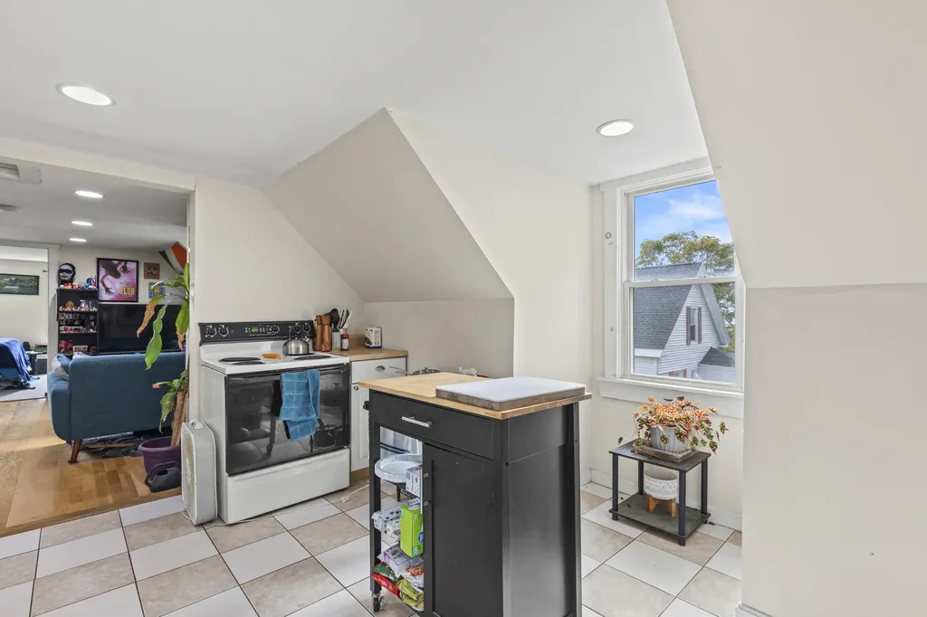 26 Presumpscot Street Portland ME 04103