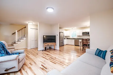 45 Glenwood Avenue Westbrook ME 04092