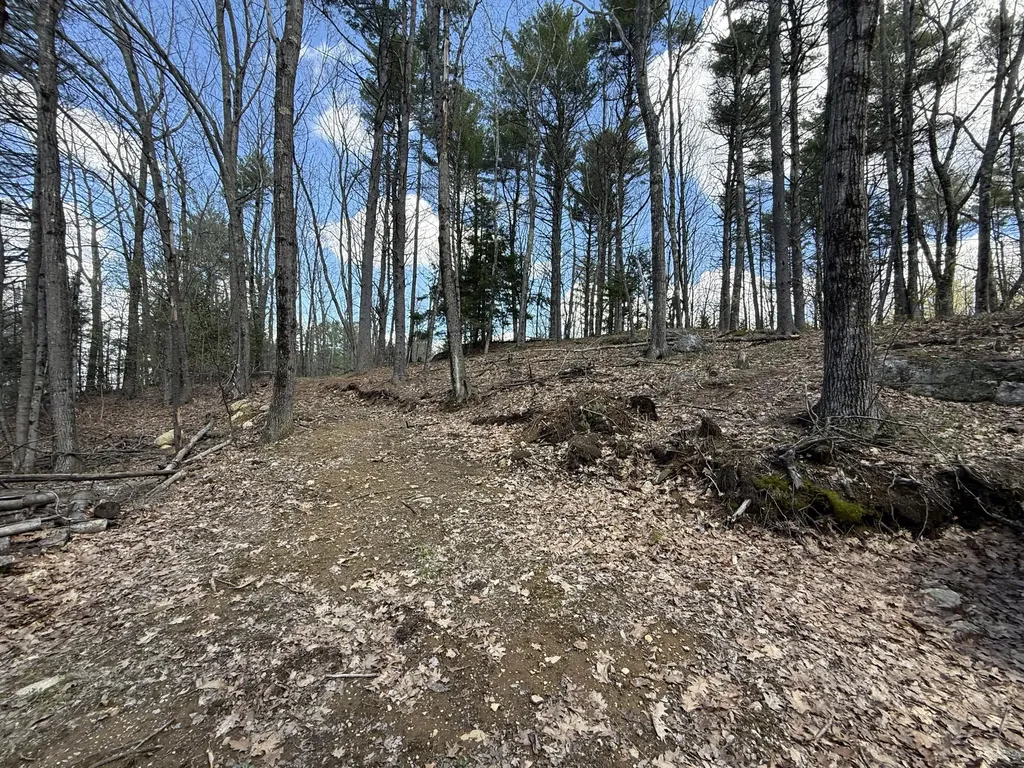 437 Hatch Road Auburn ME 04210