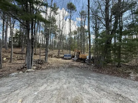 437 Hatch Road Auburn ME 04210