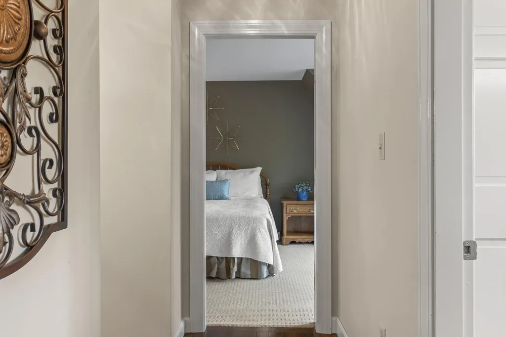15 Coachlight Lane Portland ME 04102